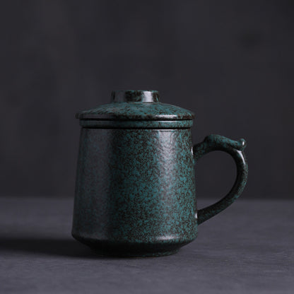 Tasse en céramique avec filtre